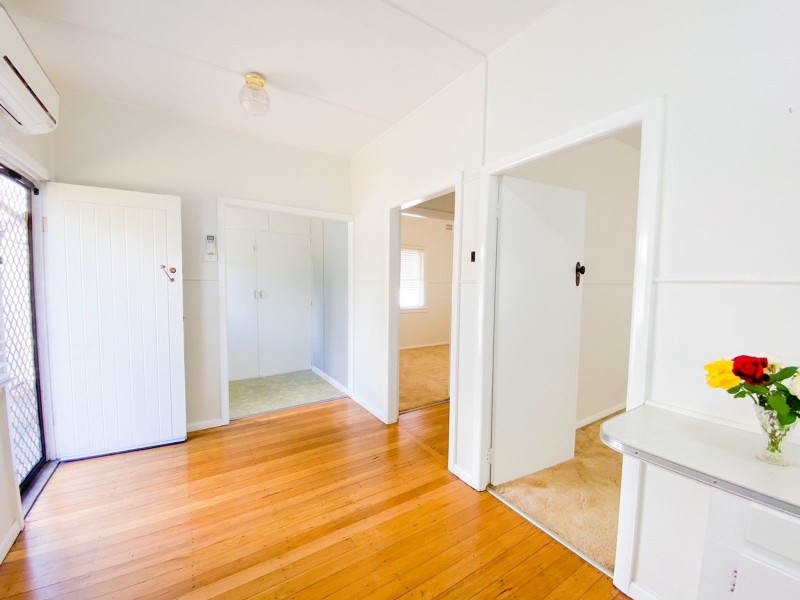 8 Queen Street, Rutherford NSW 2320