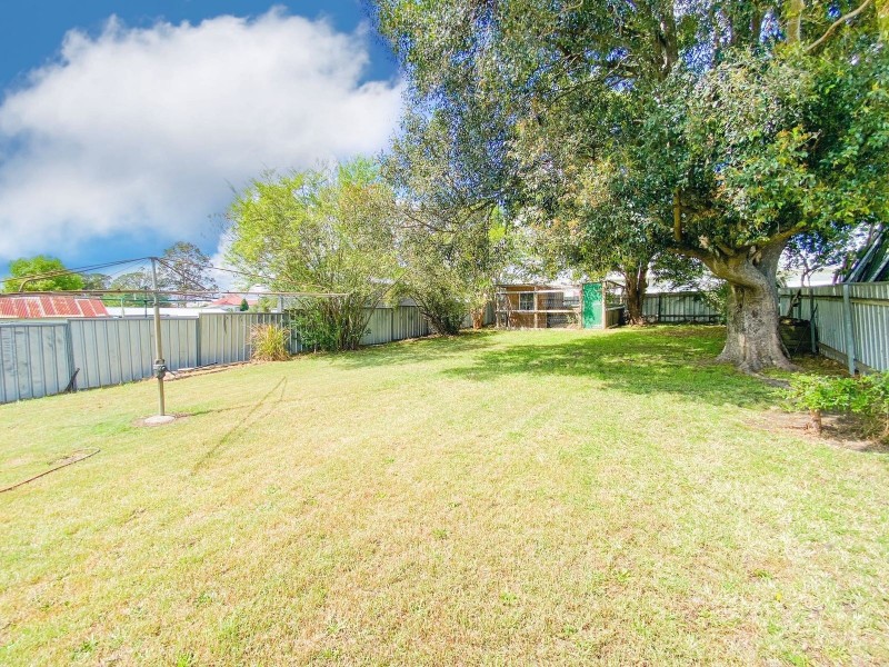 8 Queen Street, Rutherford NSW 2320