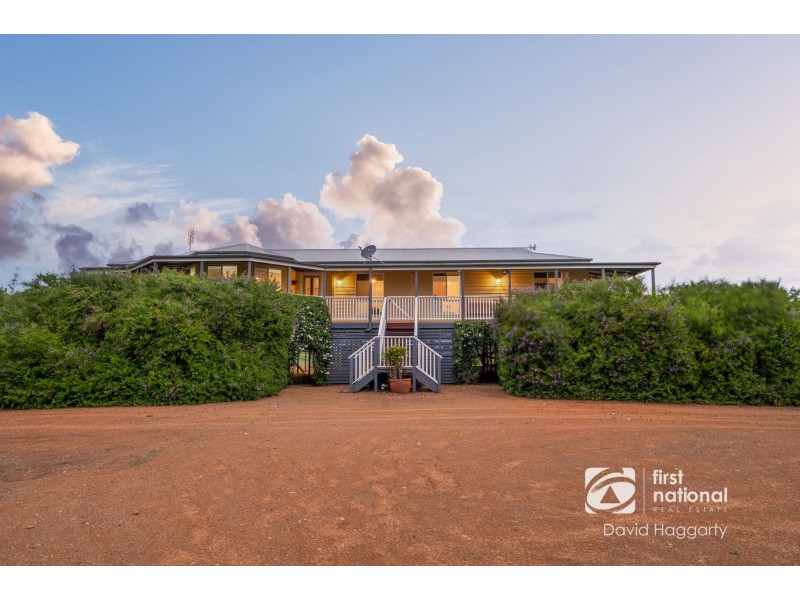 14 Arran Circuit, Largs NSW 2320