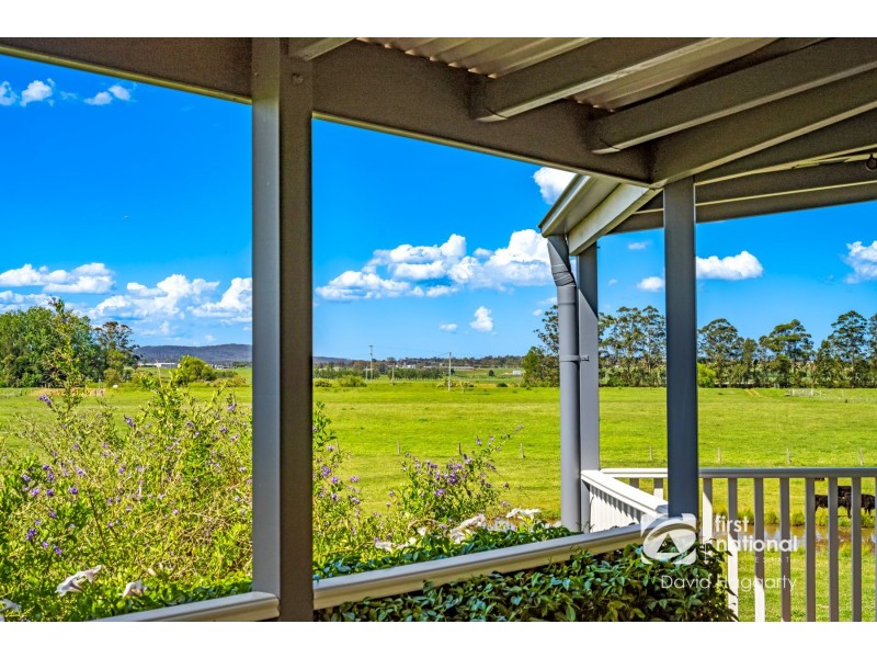 14 Arran Circuit, Largs NSW 2320