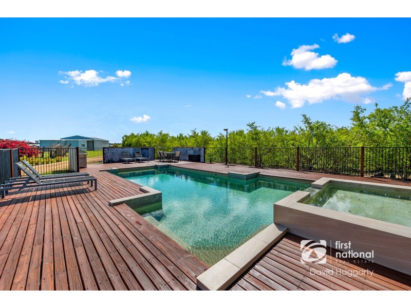 14 Arran Circuit, Largs NSW 2320