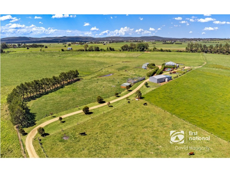 14 Arran Circuit, Largs NSW 2320
