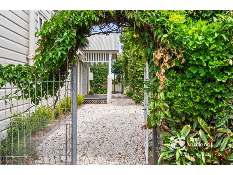 11 Brooks Street, Telarah NSW 2320