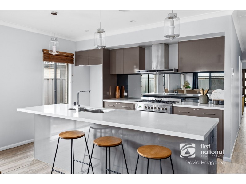 6 Centrefield Street, Rutherford NSW 2320