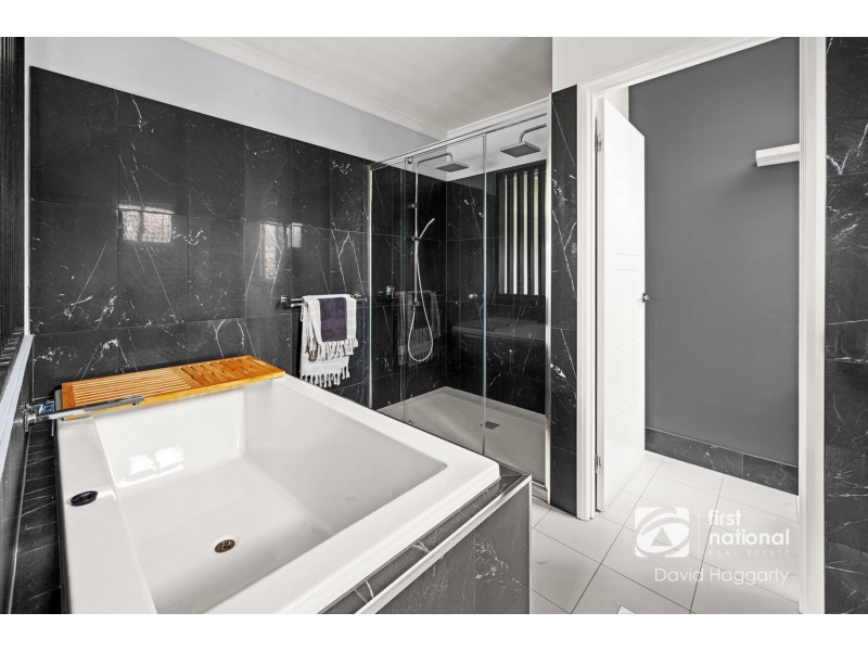 6 Centrefield Street, Rutherford NSW 2320