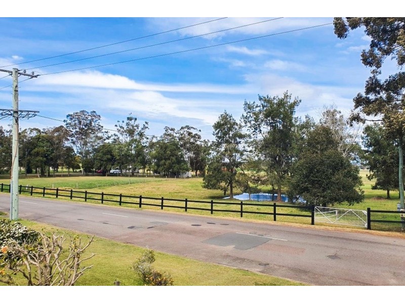 100 Dalveen Road, Largs NSW 2320