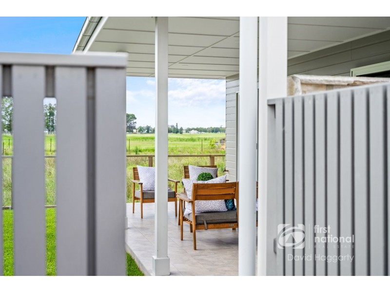 12 Sharkeys Lane, Lorn NSW 2320