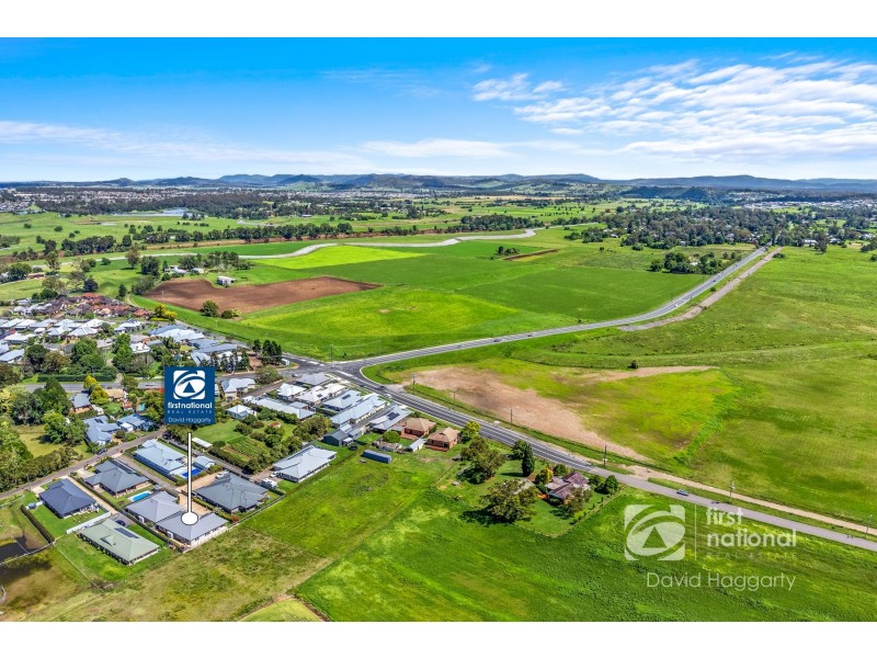 12 Sharkeys Lane, Lorn NSW 2320