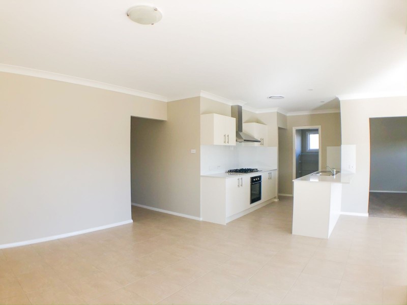 11 Lockwood Street, North Rothbury NSW 2335