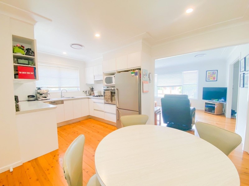 11 Bradbury Street, Tenambit NSW 2323