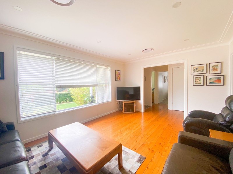 11 Bradbury Street, Tenambit NSW 2323