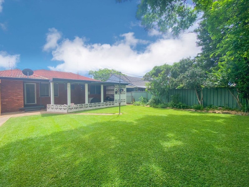 11 Bradbury Street, Tenambit NSW 2323
