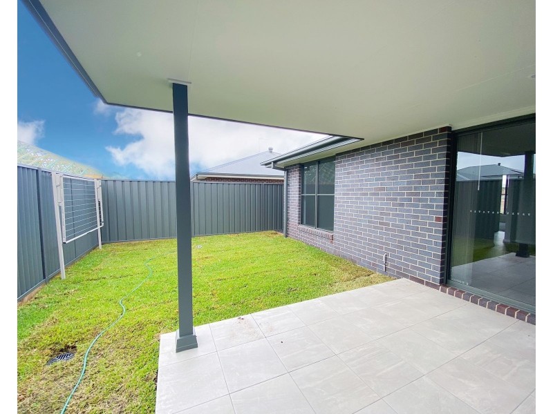 2/17 Apple Street, Gillieston Heights NSW 2321