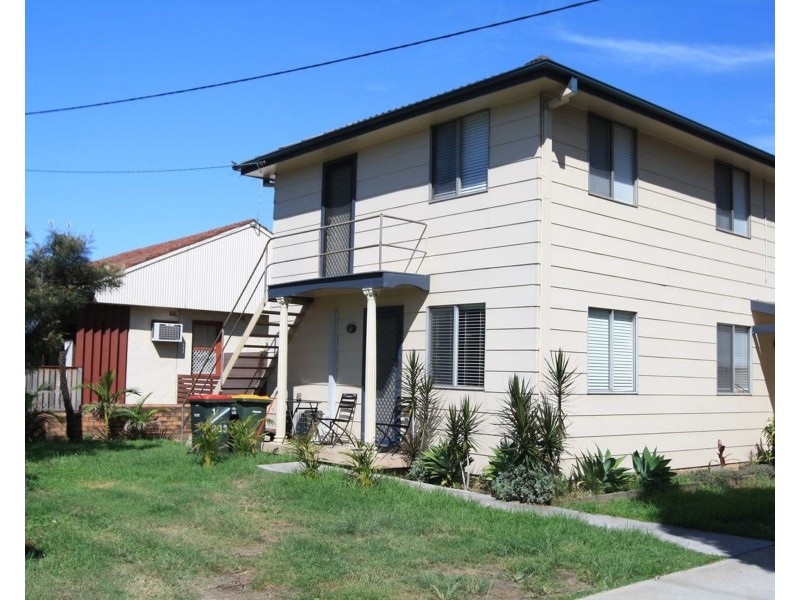 4/233 NEW ENGLAND HIGHWAY, Rutherford NSW 2320