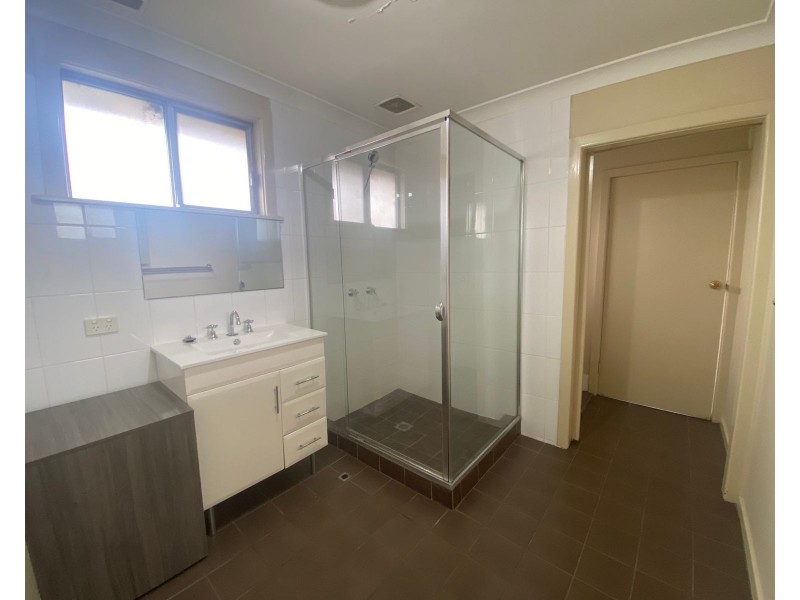 4/233 NEW ENGLAND HIGHWAY, Rutherford NSW 2320