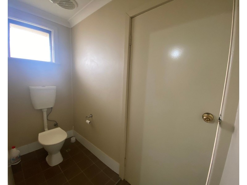 4/233 NEW ENGLAND HIGHWAY, Rutherford NSW 2320