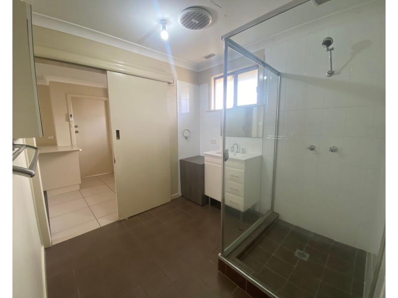 4/233 NEW ENGLAND HIGHWAY, Rutherford NSW 2320