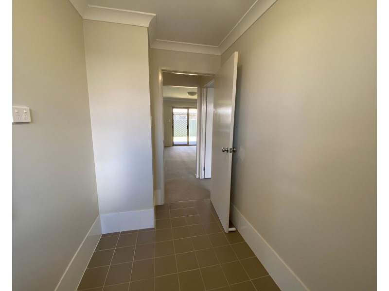 9 Hepburn Close, Rutherford NSW 2320
