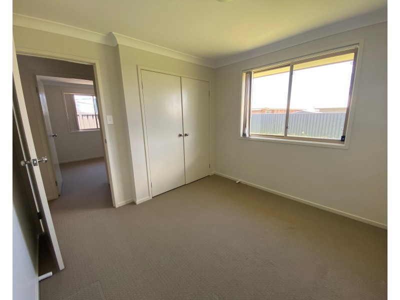 9 Hepburn Close, Rutherford NSW 2320