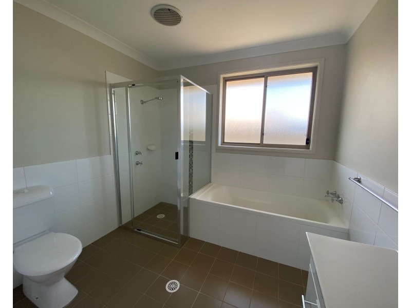 9 Hepburn Close, Rutherford NSW 2320