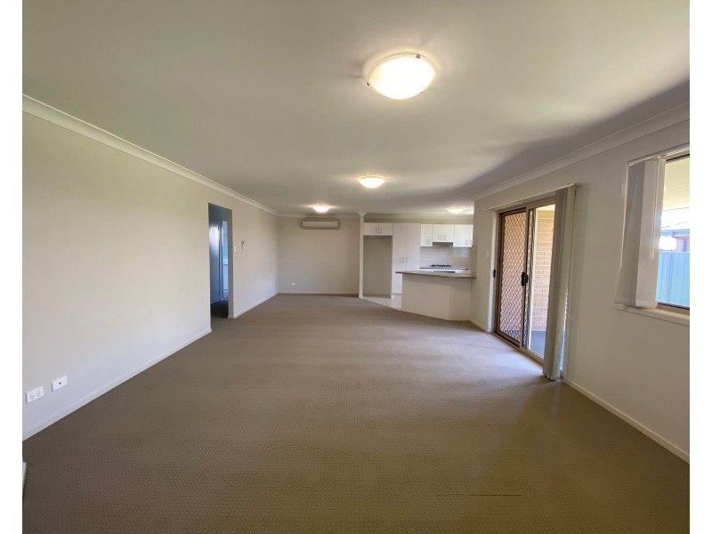 9 Hepburn Close, Rutherford NSW 2320