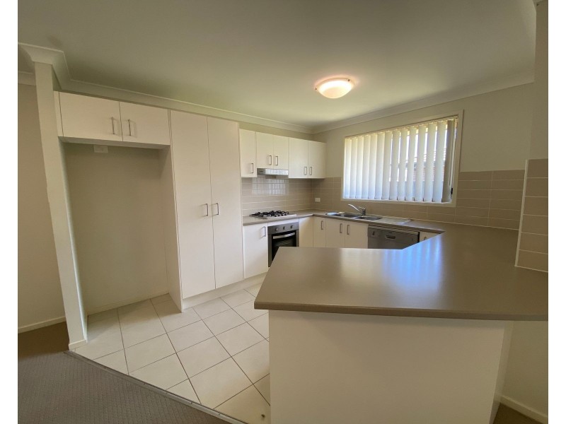 9 Hepburn Close, Rutherford NSW 2320