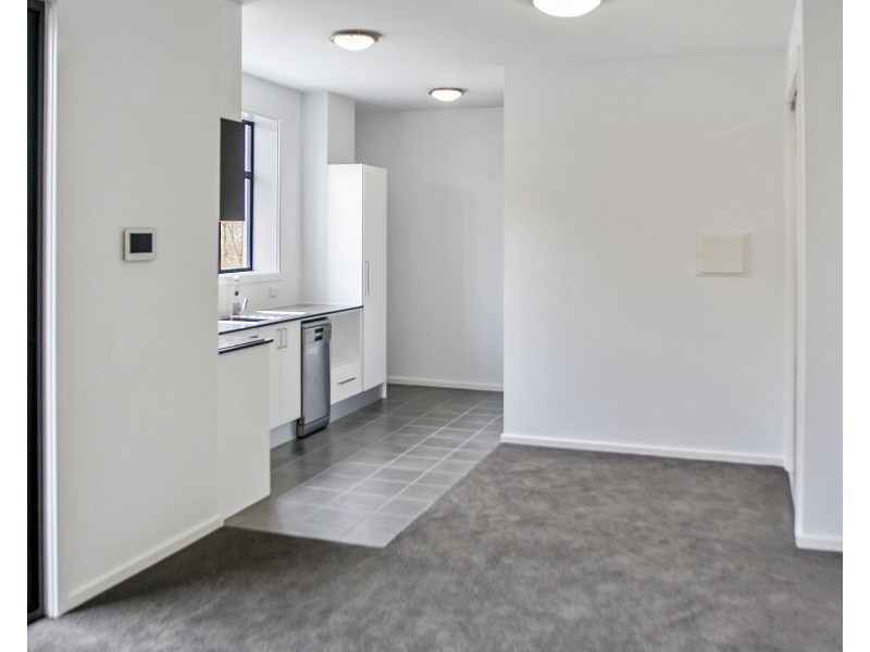 2/318 High Street, Maitland NSW 2320