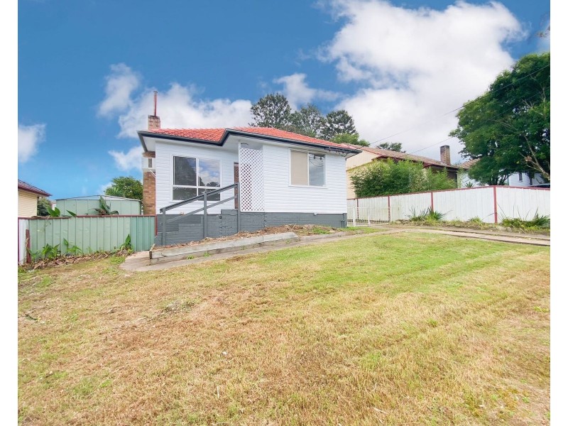 12 Thompson Street, Rutherford NSW 2320