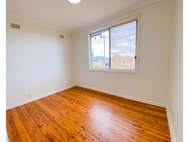 12 Thompson Street, Rutherford NSW 2320