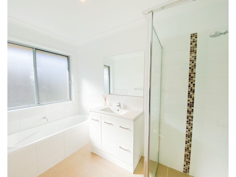 60 Saddlers Drive, Gillieston Heights NSW 2321