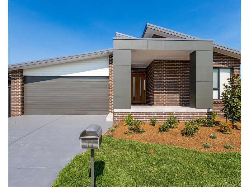 11 Chamomile Street, Chisholm NSW 2322