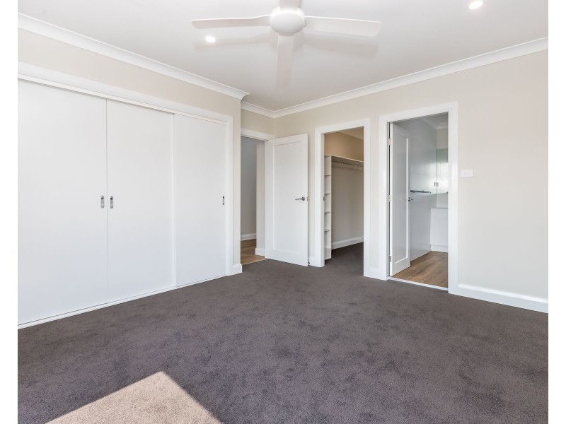 11 Chamomile Street, Chisholm NSW 2322