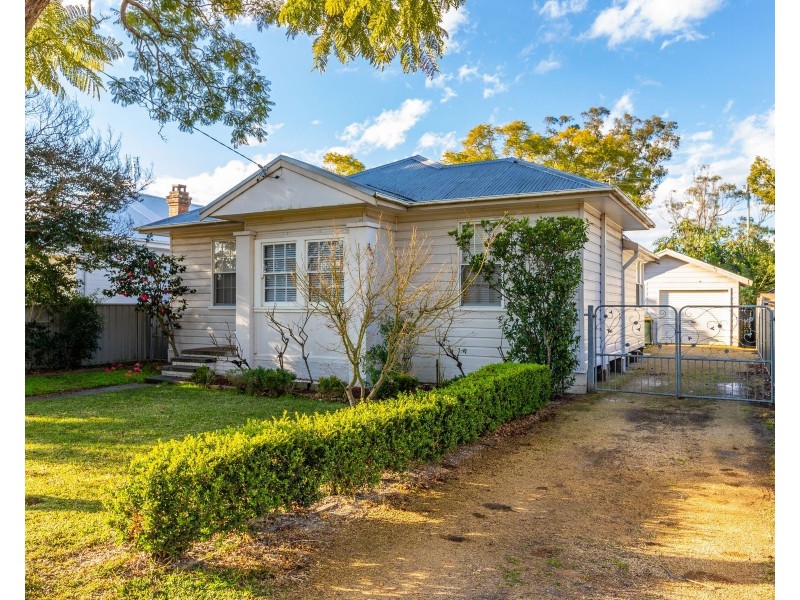 9 Nichols Street, Lorn NSW 2320