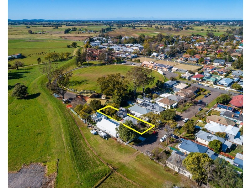 9 Nichols Street, Lorn NSW 2320