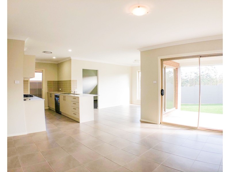 13 Lockwood Street, North Rothbury NSW 2335