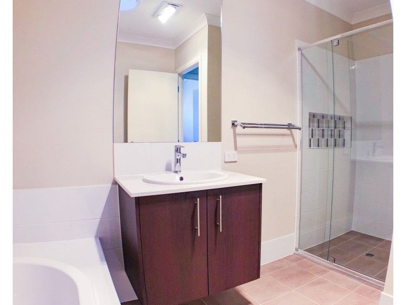 13 Lockwood Street, North Rothbury NSW 2335