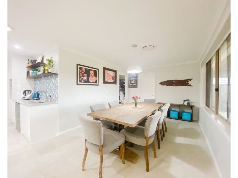 25 Poplar Level Terrace, East Branxton NSW 2335
