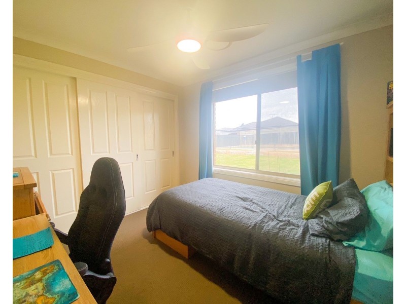 25 Poplar Level Terrace, East Branxton NSW 2335