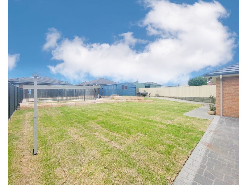 25 Poplar Level Terrace, East Branxton NSW 2335