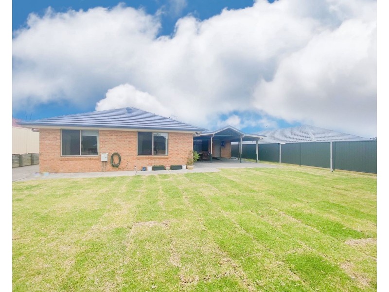 25 Poplar Level Terrace, East Branxton NSW 2335