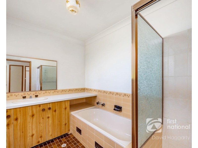 8 Rathluba Crescent, East Maitland NSW 2323