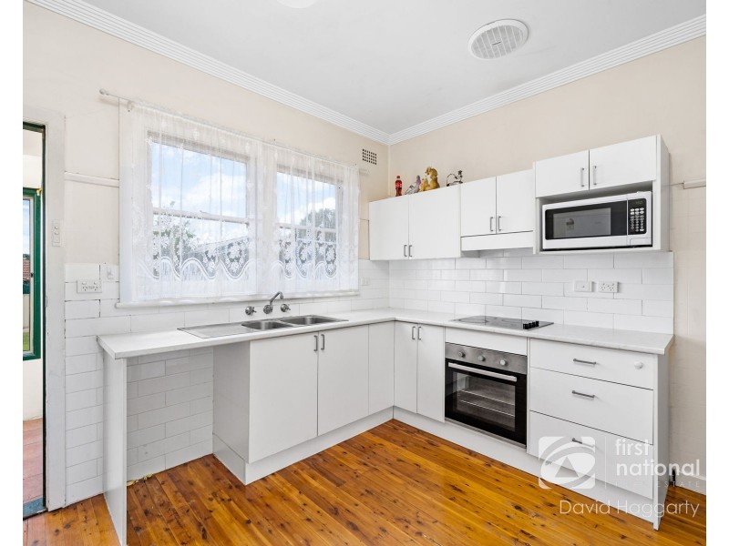 2 Middleton Drive, East Maitland NSW 2323