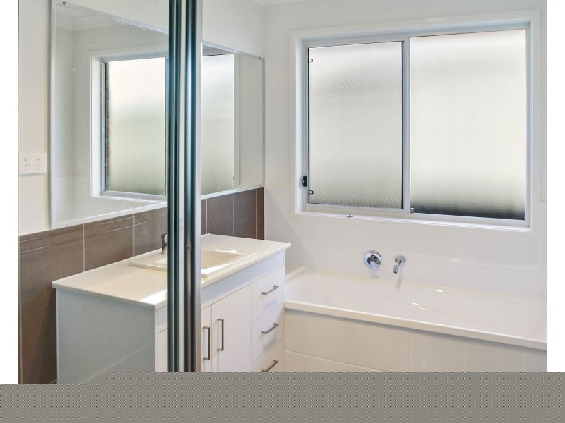 24 (1) Chestnut Avenue, Gillieston Heights NSW 2321