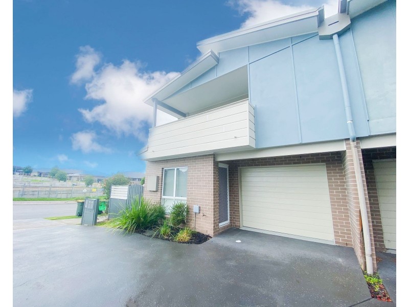 1/51 Warbler Avenue, Aberglasslyn NSW 2320
