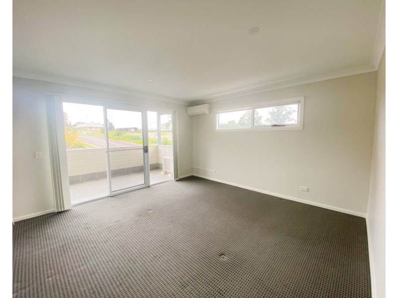 1/51 Warbler Avenue, Aberglasslyn NSW 2320