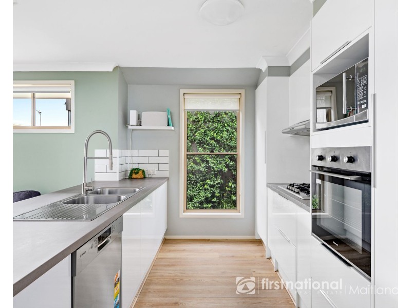 16 Mileham Circuit, Rutherford NSW 2320