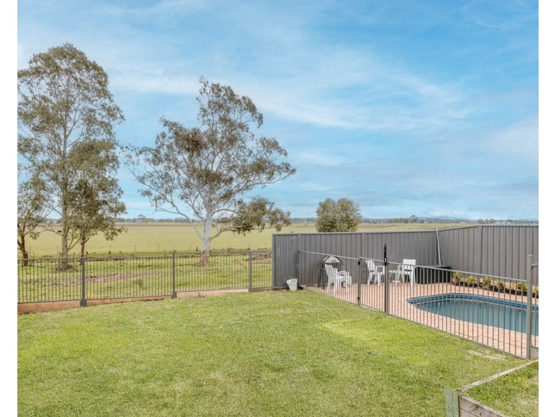 48 Morpeth Road, East Maitland NSW 2323