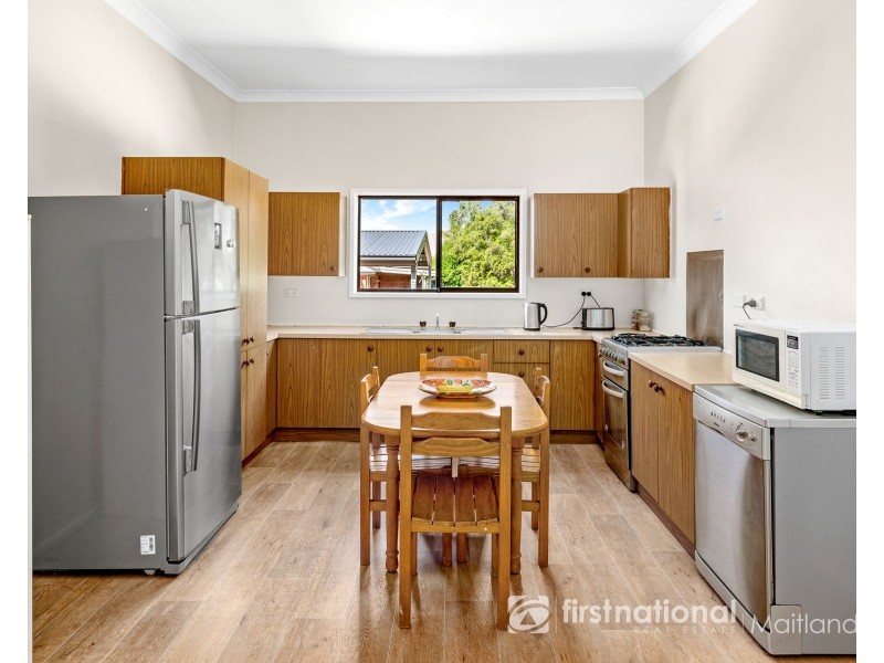 18 John Street, Largs NSW 2320