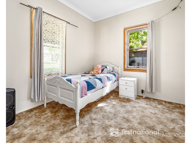 18 John Street, Largs NSW 2320