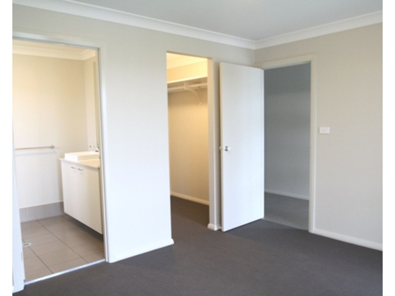 83 McKeachie Drive, Aberglasslyn NSW 2320